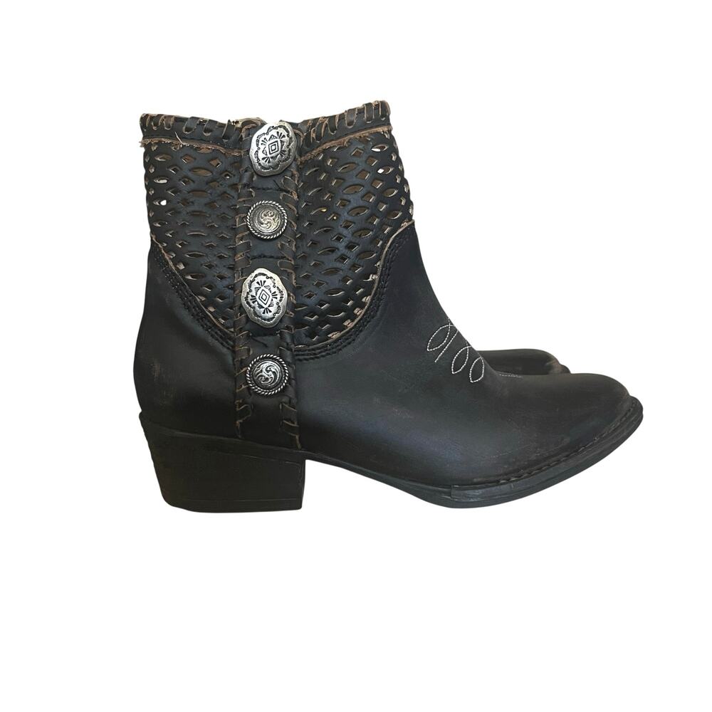 Circle G By Corral Cutout & Studded Black Ankle Boots Size 8.5